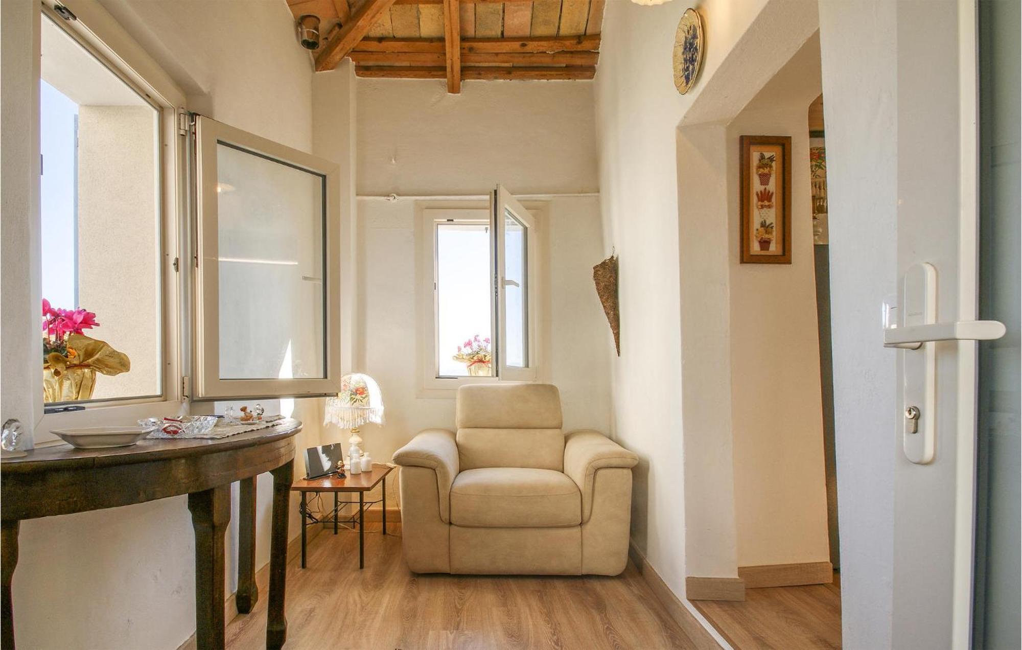 Amazing Home In Belvedere Fogliense With Kitchen Екстериор снимка
