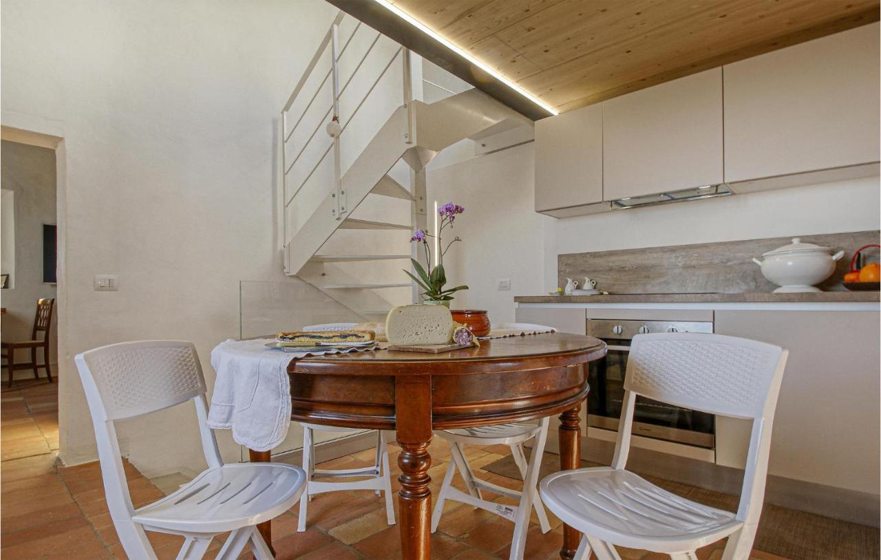 Amazing Home In Belvedere Fogliense With Kitchen Екстериор снимка